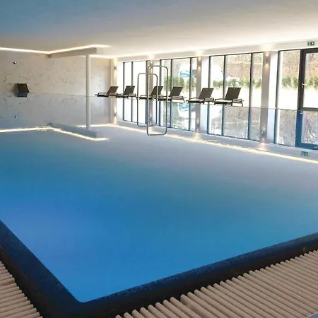 Diamond Apartment *